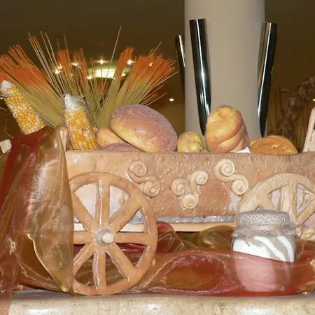 форест бийч Хотел