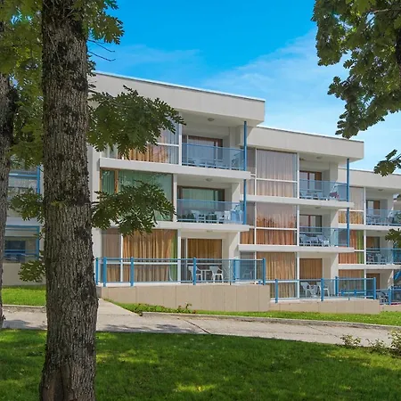 форест бийч Приморско